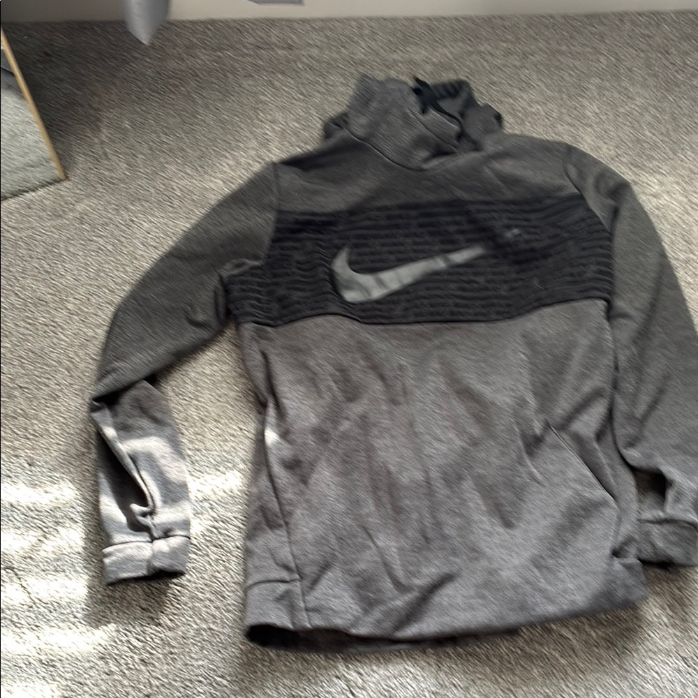 Nike Gray Performance hoodie Athletic Design youth large